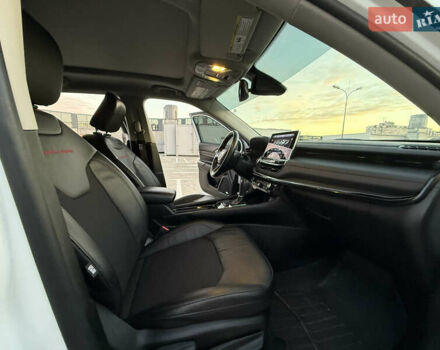 Белый Джип Компас, объемом двигателя 2.36 л и пробегом 45 тыс. км за 21900 $, фото 48 на Automoto.ua