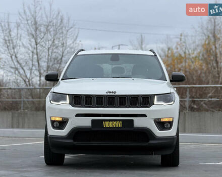 Белый Джип Компас, объемом двигателя 2.36 л и пробегом 126 тыс. км за 16950 $, фото 4 на Automoto.ua