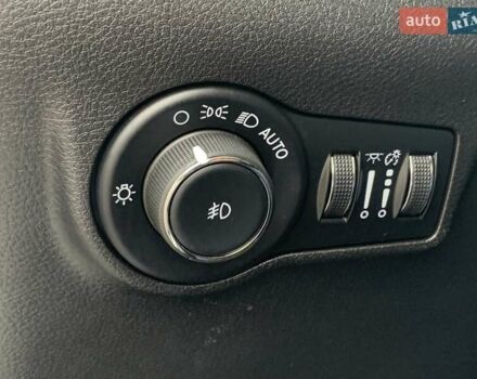 Білий Джип Compass, об'ємом двигуна 2.4 л та пробігом 63 тис. км за 18555 $, фото 44 на Automoto.ua