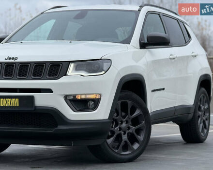 Белый Джип Компас, объемом двигателя 2.36 л и пробегом 126 тыс. км за 16950 $, фото 2 на Automoto.ua