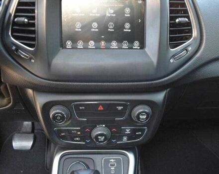 Білий Джип Compass, об'ємом двигуна 2.4 л та пробігом 62 тис. км за 6200 $, фото 11 на Automoto.ua