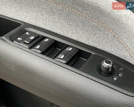 Білий Джип Compass, об'ємом двигуна 2.4 л та пробігом 63 тис. км за 18555 $, фото 42 на Automoto.ua