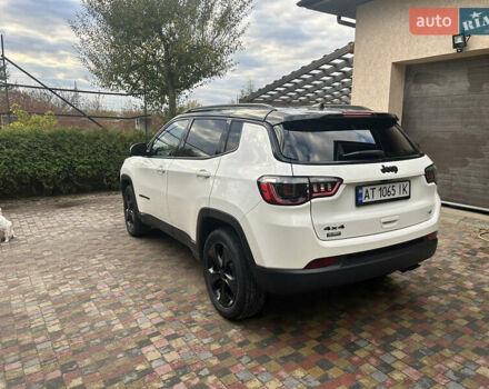 Джип Компас 2021 в Ивано-Франковске на Automoto.ua Белый Джип Компас, объемом двигателя 2.36 л и пробегом 85 тыс. км за 17800 $, фото 46 на Automoto.ua