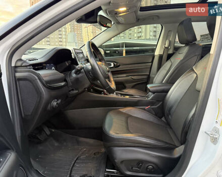 Белый Джип Компас, объемом двигателя 2.36 л и пробегом 45 тыс. км за 21900 $, фото 52 на Automoto.ua