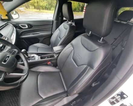 Білий Джип Compass, об'ємом двигуна 1.3 л та пробігом 65 тис. км за 9300 $, фото 9 на Automoto.ua