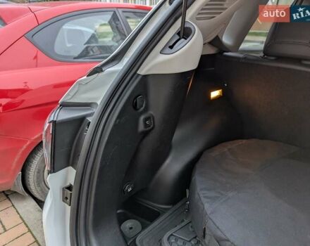 Белый Джип Компас, объемом двигателя 2.36 л и пробегом 41 тыс. км за 22500 $, фото 24 на Automoto.ua