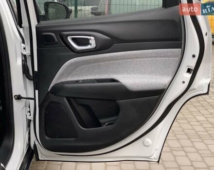 Білий Джип Compass, об'ємом двигуна 2.4 л та пробігом 63 тис. км за 18555 $, фото 31 на Automoto.ua