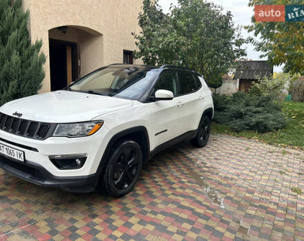 Джип Компас 2021 в Ивано-Франковске на Automoto.ua Белый Джип Компас, объемом двигателя 2.36 л и пробегом 85 тыс. км за 17800 $, фото 6 на Automoto.ua