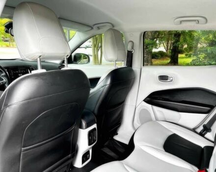 Білий Джип Compass, об'ємом двигуна 2.4 л та пробігом 28 тис. км за 9900 $, фото 16 на Automoto.ua