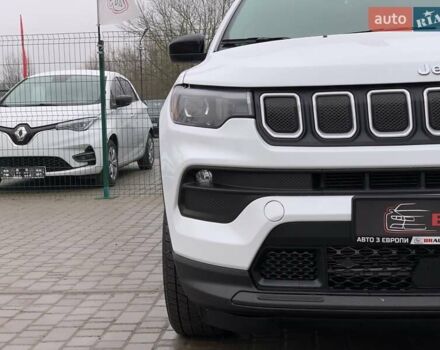 Білий Джип Compass, об'ємом двигуна 2.4 л та пробігом 63 тис. км за 18555 $, фото 8 на Automoto.ua