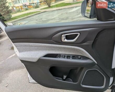 Белый Джип Компас, объемом двигателя 2.36 л и пробегом 41 тыс. км за 22500 $, фото 7 на Automoto.ua