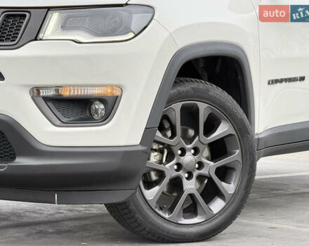 Белый Джип Компас, объемом двигателя 2.36 л и пробегом 126 тыс. км за 17450 $, фото 3 на Automoto.ua