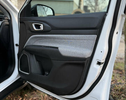 Белый Джип Компас, объемом двигателя 2.36 л и пробегом 98 тыс. км за 18900 $, фото 23 на Automoto.ua