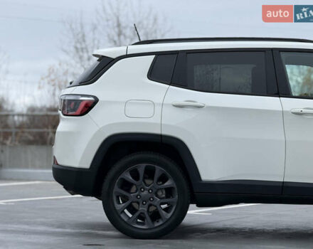 Белый Джип Компас, объемом двигателя 2.36 л и пробегом 126 тыс. км за 17450 $, фото 10 на Automoto.ua