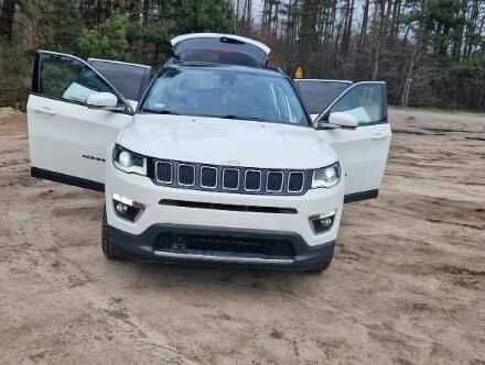 Білий Джип Compass, об'ємом двигуна 0 л та пробігом 50 тис. км за 14500 $, фото 1 на Automoto.ua