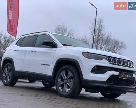 Білий Джип Compass, об'ємом двигуна 2.4 л та пробігом 63 тис. км за 18555 $, фото 5 на Automoto.ua