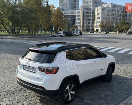Белый Джип Компас, объемом двигателя 2.36 л и пробегом 34 тыс. км за 19500 $, фото 5 на Automoto.ua