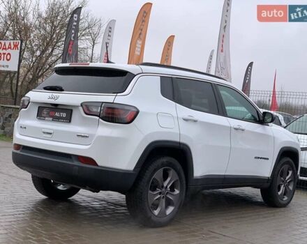 Білий Джип Compass, об'ємом двигуна 2.4 л та пробігом 63 тис. км за 18555 $, фото 12 на Automoto.ua