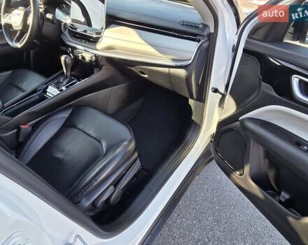 Белый Джип Компас, объемом двигателя 2.36 л и пробегом 95 тыс. км за 17800 $, фото 15 на Automoto.ua