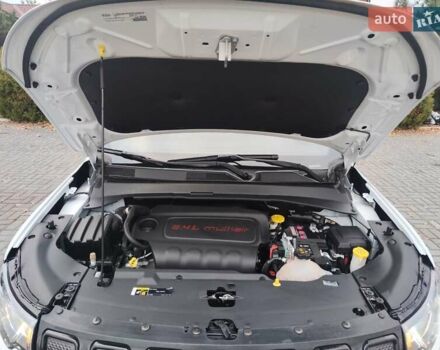 Белый Джип Компас, объемом двигателя 2.36 л и пробегом 60 тыс. км за 19899 $, фото 9 на Automoto.ua