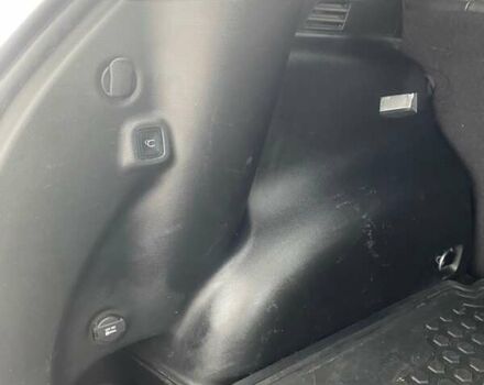 Белый Джип Компас, объемом двигателя 2.4 л и пробегом 82 тыс. км за 24500 $, фото 22 на Automoto.ua