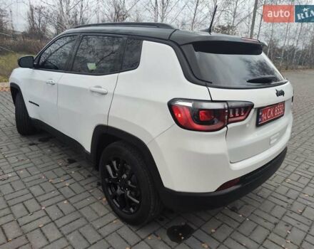 Белый Джип Компас, объемом двигателя 2.36 л и пробегом 60 тыс. км за 19899 $, фото 5 на Automoto.ua