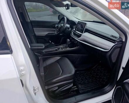 Белый Джип Компас, объемом двигателя 2.36 л и пробегом 28 тыс. км за 22499 $, фото 27 на Automoto.ua