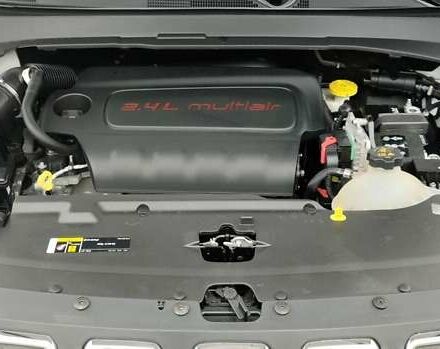 Белый Джип Компас, объемом двигателя 2.4 л и пробегом 90 тыс. км за 18300 $, фото 4 на Automoto.ua