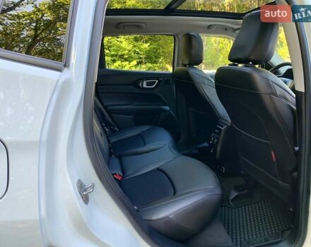 Білий Джип Compass, об'ємом двигуна 2.36 л та пробігом 44 тис. км за 19000 $, фото 20 на Automoto.ua