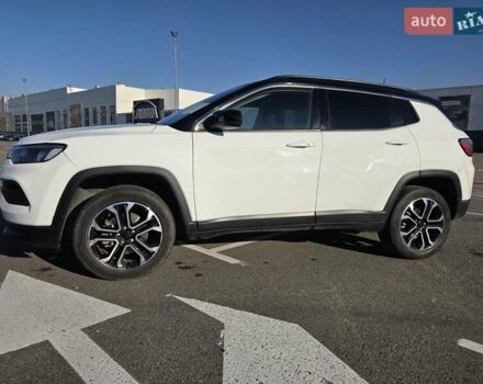 Белый Джип Компас, объемом двигателя 2.36 л и пробегом 95 тыс. км за 17800 $, фото 2 на Automoto.ua