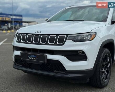 Білий Джип Compass, об'ємом двигуна 2.36 л та пробігом 72 тис. км за 19999 $, фото 2 на Automoto.ua
