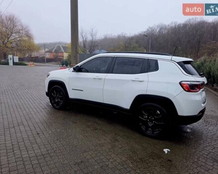 Белый Джип Компас, объемом двигателя 2.36 л и пробегом 28 тыс. км за 22499 $, фото 8 на Automoto.ua