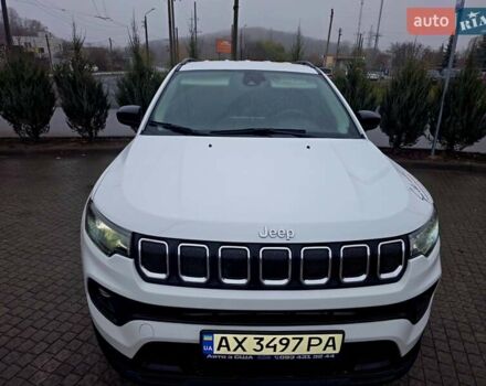 Белый Джип Компас, объемом двигателя 2.36 л и пробегом 28 тыс. км за 22499 $, фото 4 на Automoto.ua