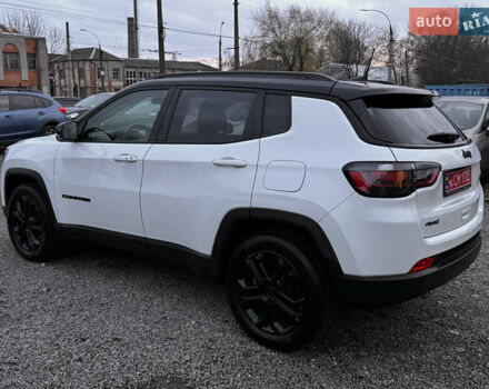 Білий Джип Compass, об'ємом двигуна 1.33 л та пробігом 46 тис. км за 35000 $, фото 4 на Automoto.ua