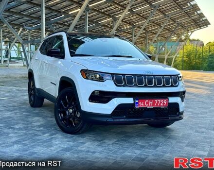 Белый Джип Компас, объемом двигателя 2.4 л и пробегом 210 тыс. км за 18900 $, фото 4 на Automoto.ua