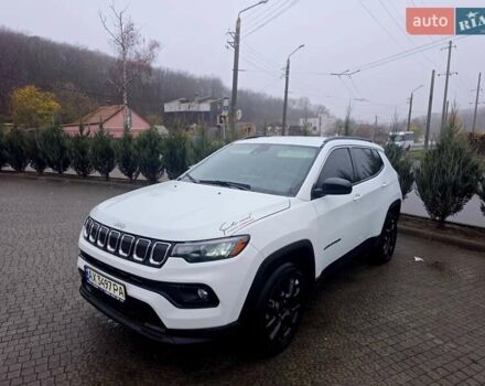 Белый Джип Компас, объемом двигателя 2.36 л и пробегом 28 тыс. км за 22499 $, фото 7 на Automoto.ua