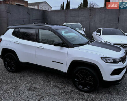 Білий Джип Compass, об'ємом двигуна 1.33 л та пробігом 46 тис. км за 35000 $, фото 10 на Automoto.ua