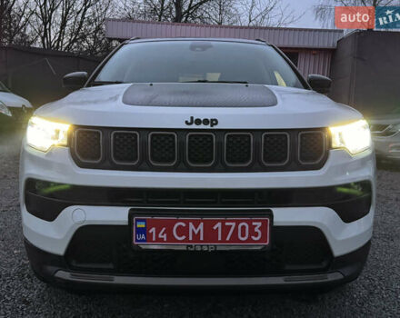 Білий Джип Compass, об'ємом двигуна 1.33 л та пробігом 46 тис. км за 35000 $, фото 19 на Automoto.ua