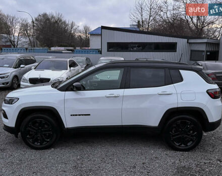 Білий Джип Compass, об'ємом двигуна 1.33 л та пробігом 46 тис. км за 35000 $, фото 3 на Automoto.ua