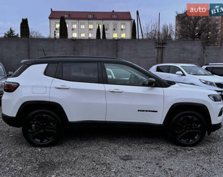 Білий Джип Compass, об'ємом двигуна 1.33 л та пробігом 46 тис. км за 35000 $, фото 9 на Automoto.ua