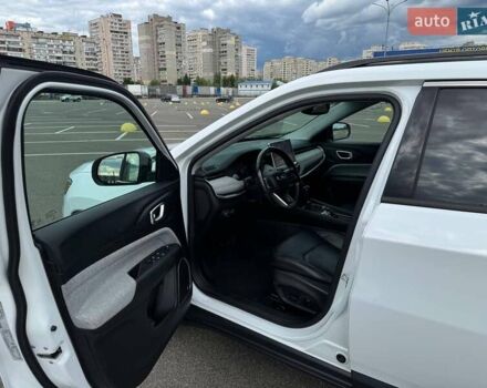 Білий Джип Compass, об'ємом двигуна 2.36 л та пробігом 72 тис. км за 19999 $, фото 13 на Automoto.ua