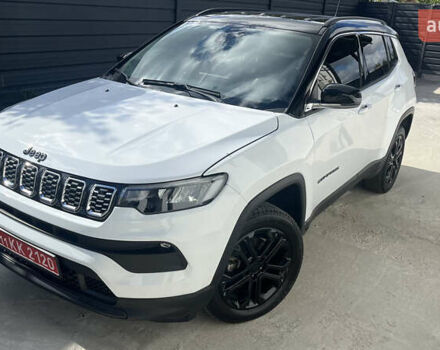 Білий Джип Compass, об'ємом двигуна 2.4 л та пробігом 93 тис. км за 17500 $, фото 16 на Automoto.ua