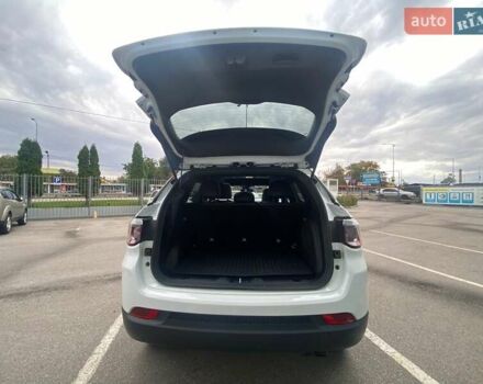 Белый Джип Компас, объемом двигателя 2.4 л и пробегом 82 тыс. км за 24500 $, фото 56 на Automoto.ua