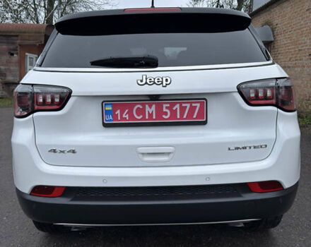 Белый Джип Компас, объемом двигателя 2 л и пробегом 30 тыс. км за 21999 $, фото 4 на Automoto.ua