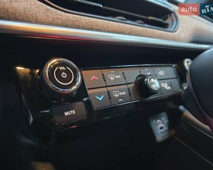 Белый Джип Компас, объемом двигателя 2 л и пробегом 46 тыс. км за 19800 $, фото 59 на Automoto.ua