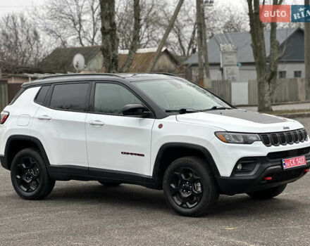 Белый Джип Компас, объемом двигателя 2 л и пробегом 80 тыс. км за 23000 $, фото 16 на Automoto.ua