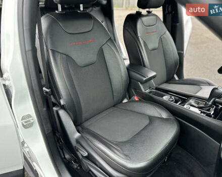 Белый Джип Компас, объемом двигателя 2 л и пробегом 80 тыс. км за 23000 $, фото 22 на Automoto.ua