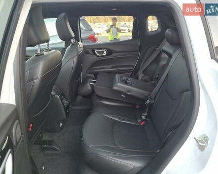 Белый Джип Компас, объемом двигателя 2 л и пробегом 45 тыс. км за 16999 $, фото 15 на Automoto.ua