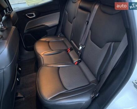 Белый Джип Компас, объемом двигателя 2 л и пробегом 46 тыс. км за 19800 $, фото 70 на Automoto.ua