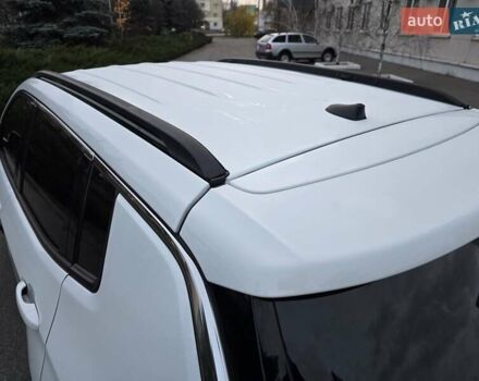 Белый Джип Компас, объемом двигателя 2 л и пробегом 46 тыс. км за 19800 $, фото 13 на Automoto.ua